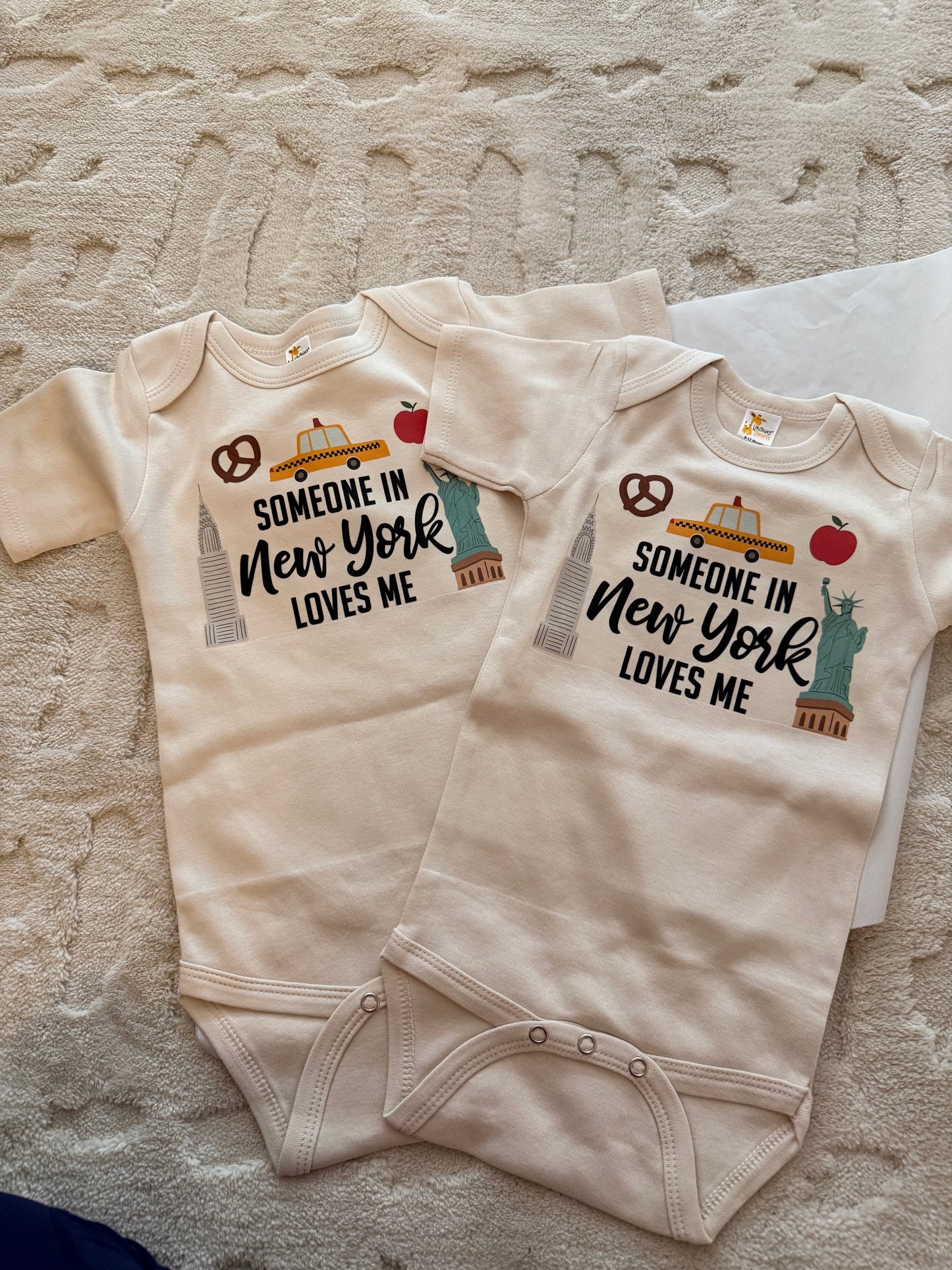 Someone in NYC Loves Me Baby Onesie