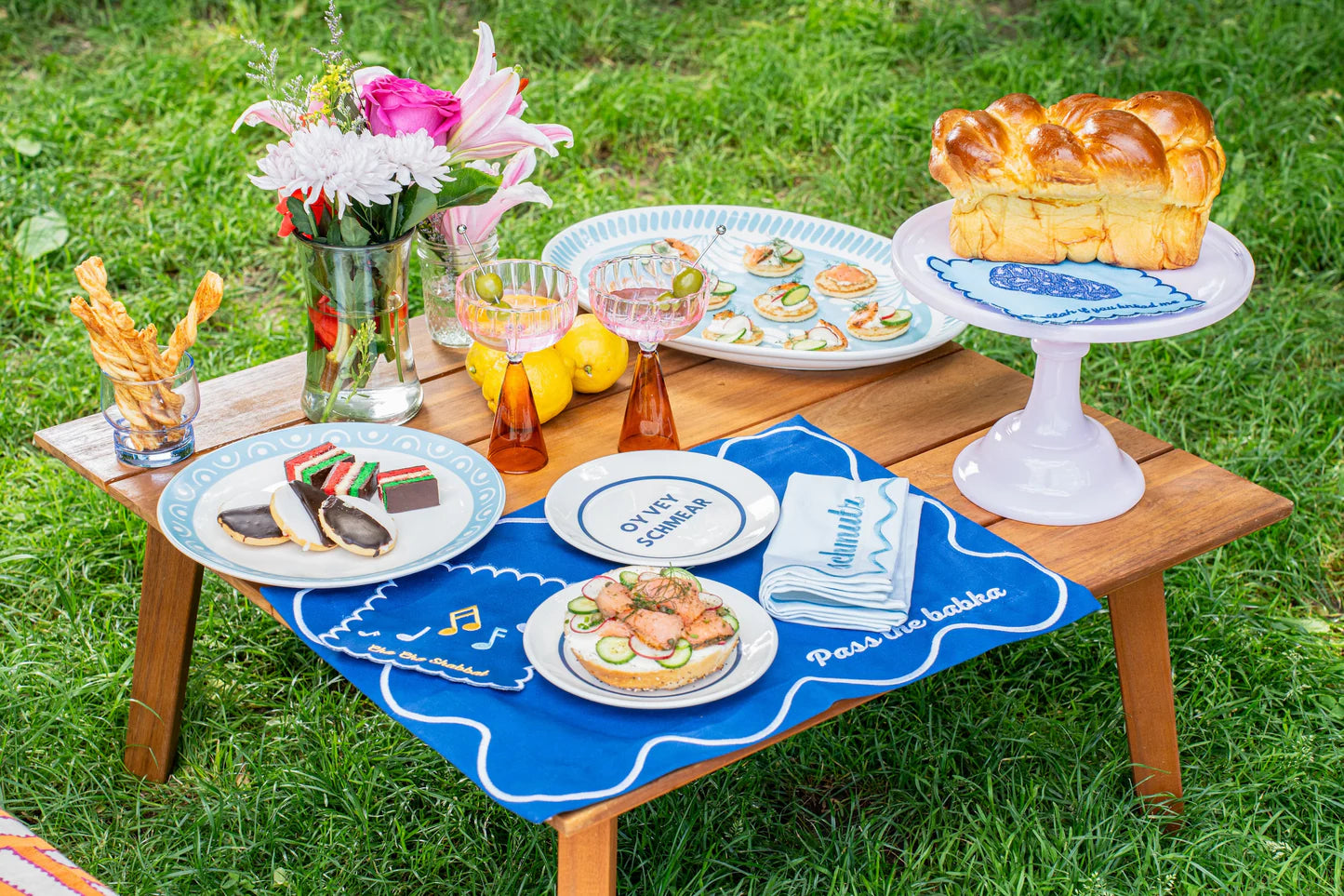 Time To Nosh Linen Embroidered Placemats - Set of 4