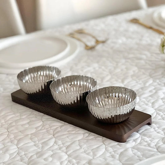 Metal Shell Shaped Dip Bowls with Wooden Tray