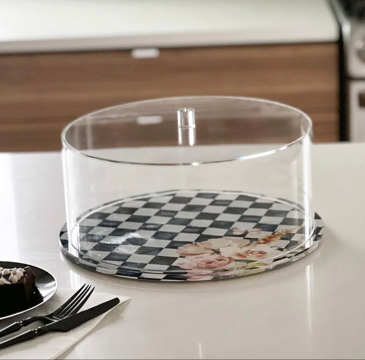 Chic Checkered Lucite Cake Dome with Cover - Little Somethings NYC